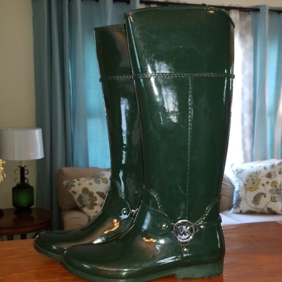 Michael Kors Shoes - Green Michael Kors Fulton Rain Boots Michael Kors Shoes - Green Michael Kors Fulton Rain Boots